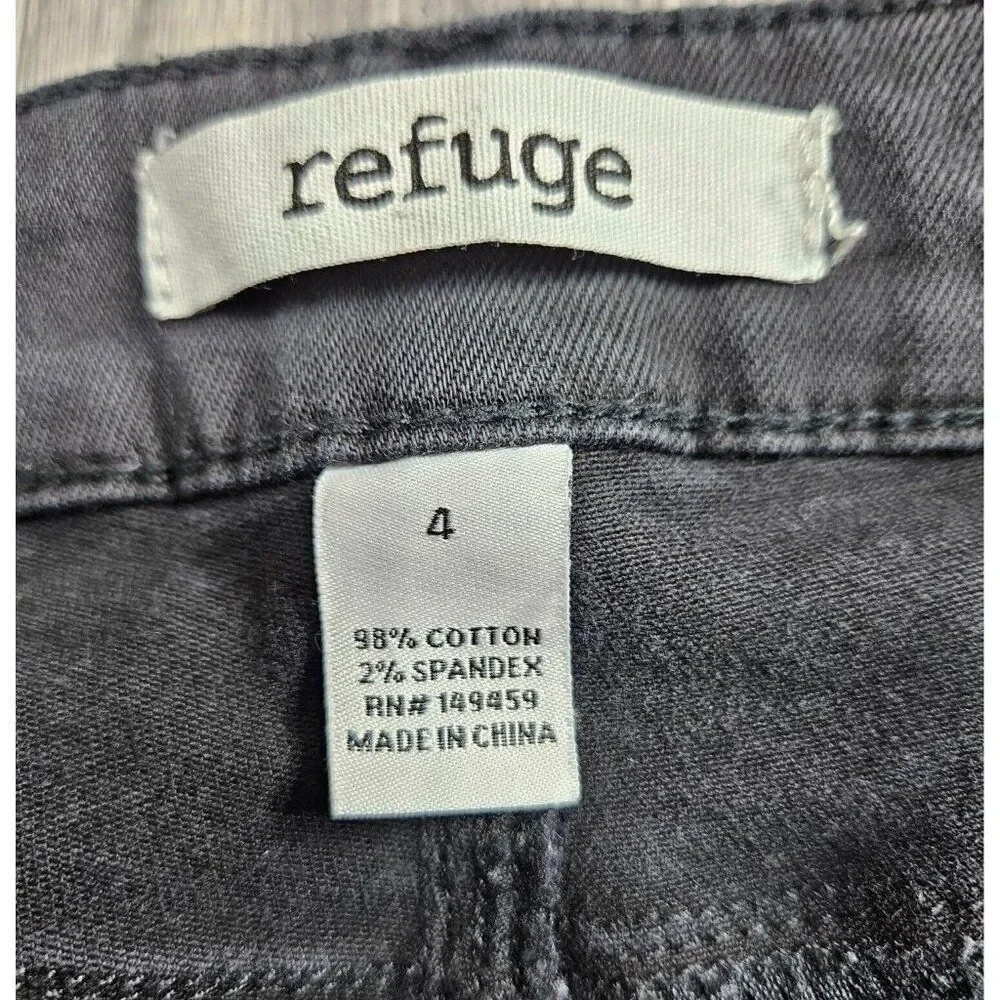 (3/$35) Refuge Size 4 Pockets Fringe Hem Distressed Black Grey Denim‎ Jeans